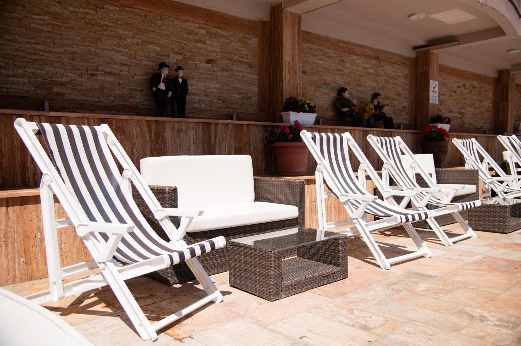 Hotel Istatov Nov Dojran Exteriör bild